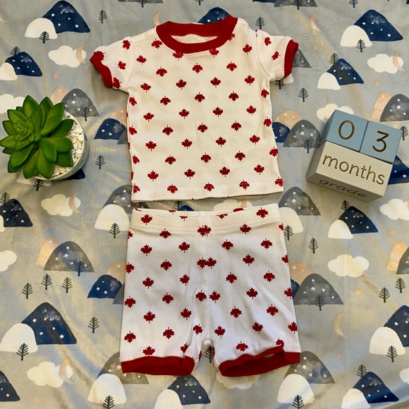 NEVER WORN 9 PIECE BABY BUNDLE - Picture 10 of 11